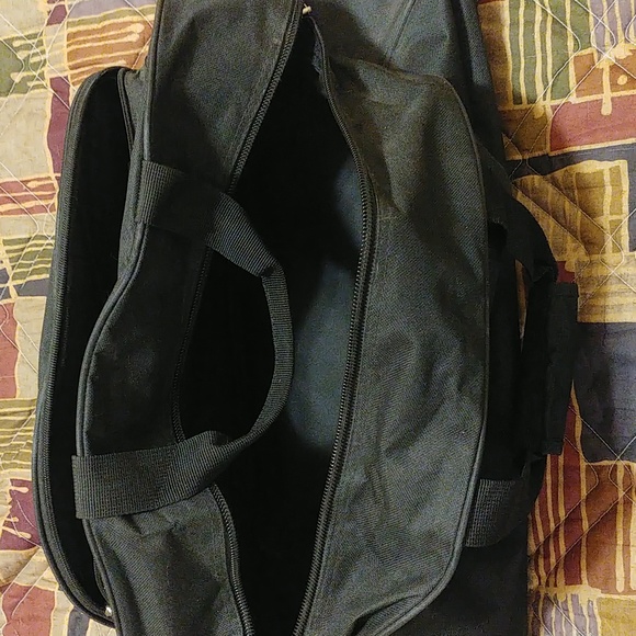 Black. Weekend overnight bag - Picture 5 of 5